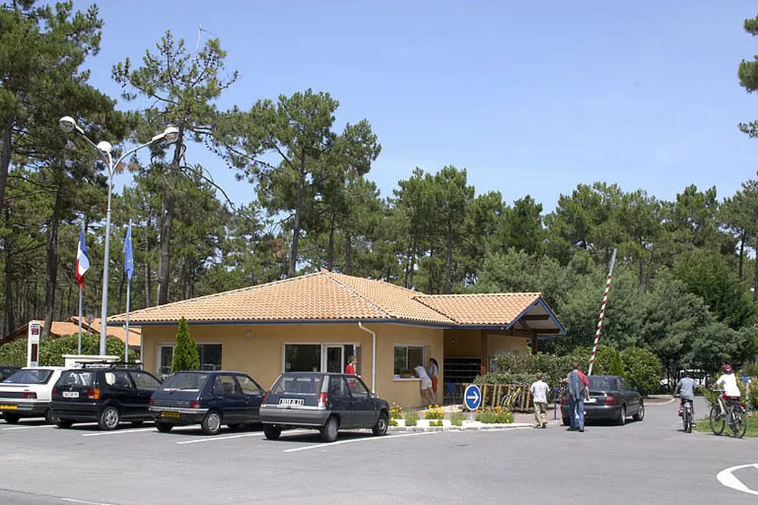 municipal-le-gurp-grayan-et-lhopital-rdm0n
