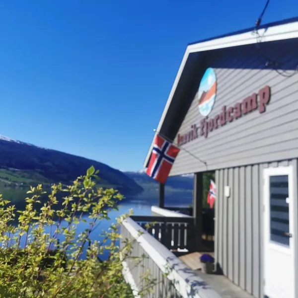 innvik-fjordcamp-innvik-e29cp