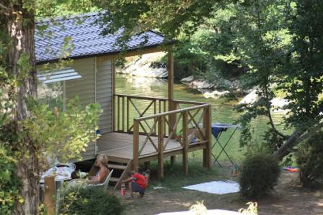 yelloh-village-nature-et-riviere-ex-les-fayards-sainte-enimie-lozere-c8fya