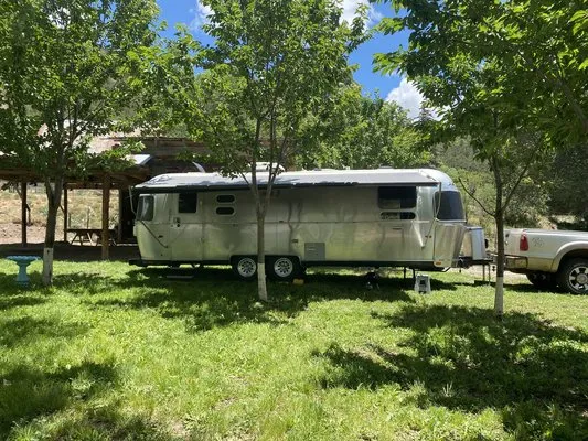 cloud-climbing-railroad-cabin-rv-park-high-rolls-bg84u