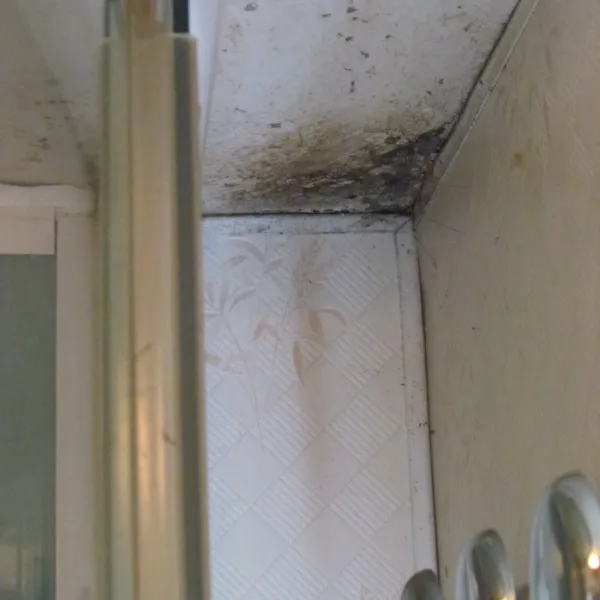 la-pierre-a-feu-aouste-sur-sye-drome-kv0pr