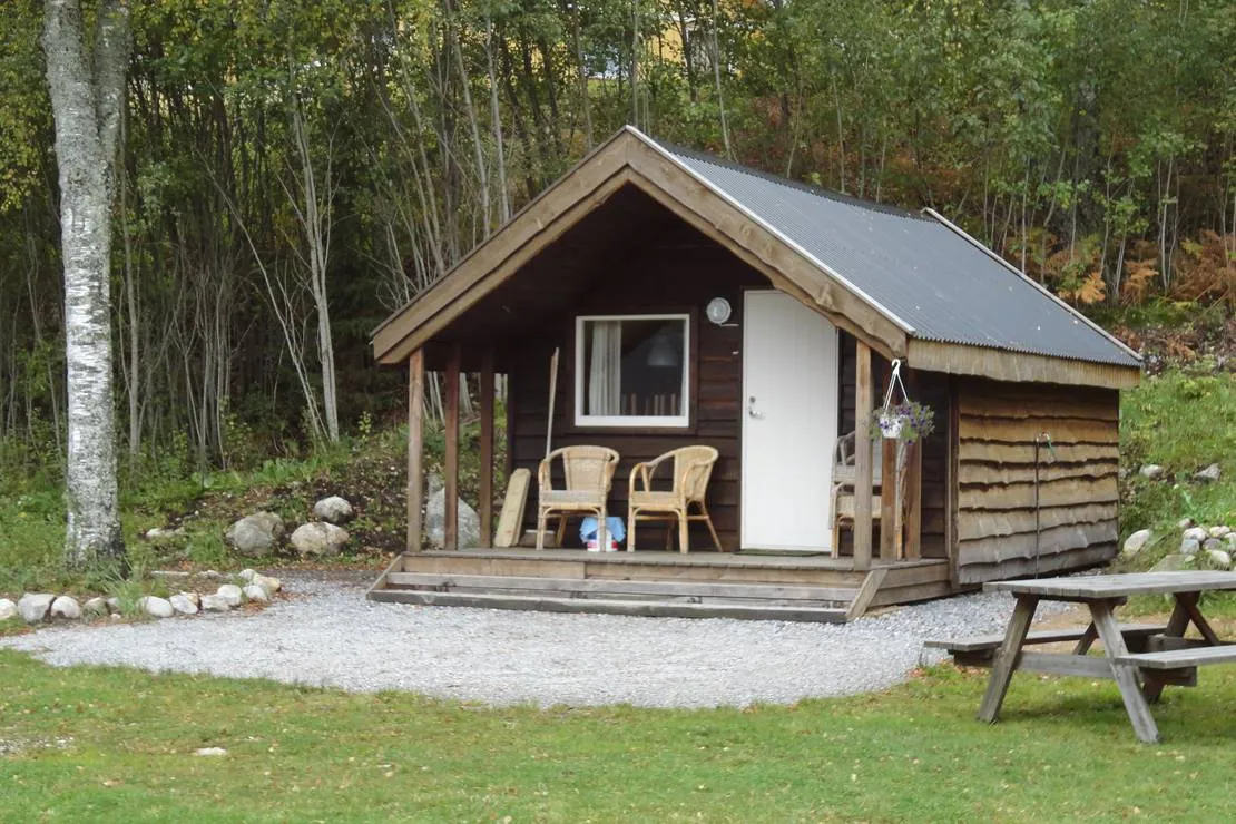 oddestemmen-steinsliperi-og-camping-evje-yxeeq