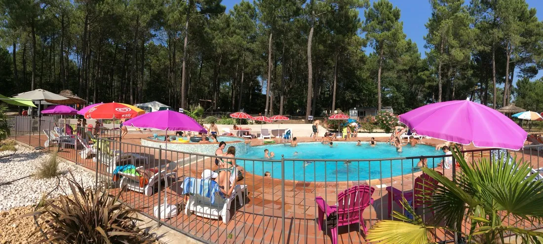 la-simioune-bollene-vaucluse-b6h2b
