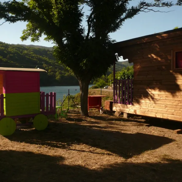 le-lac-a-morangies-villefort-cevennes-yx1mm