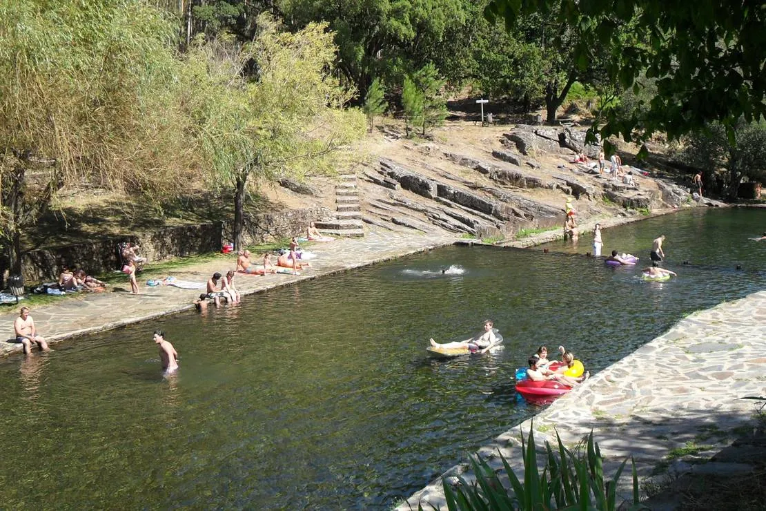 parque-de-campismo-o-moinho-castanheira-de-pera-paczw