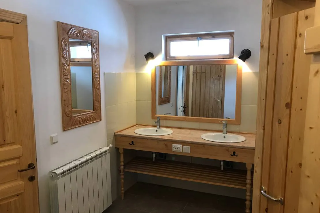 camping-la-gradina-comanesti-3nvh2