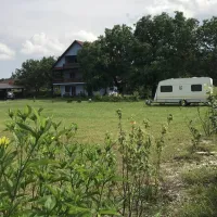 camping-la-gradina-comanesti-qcvny
