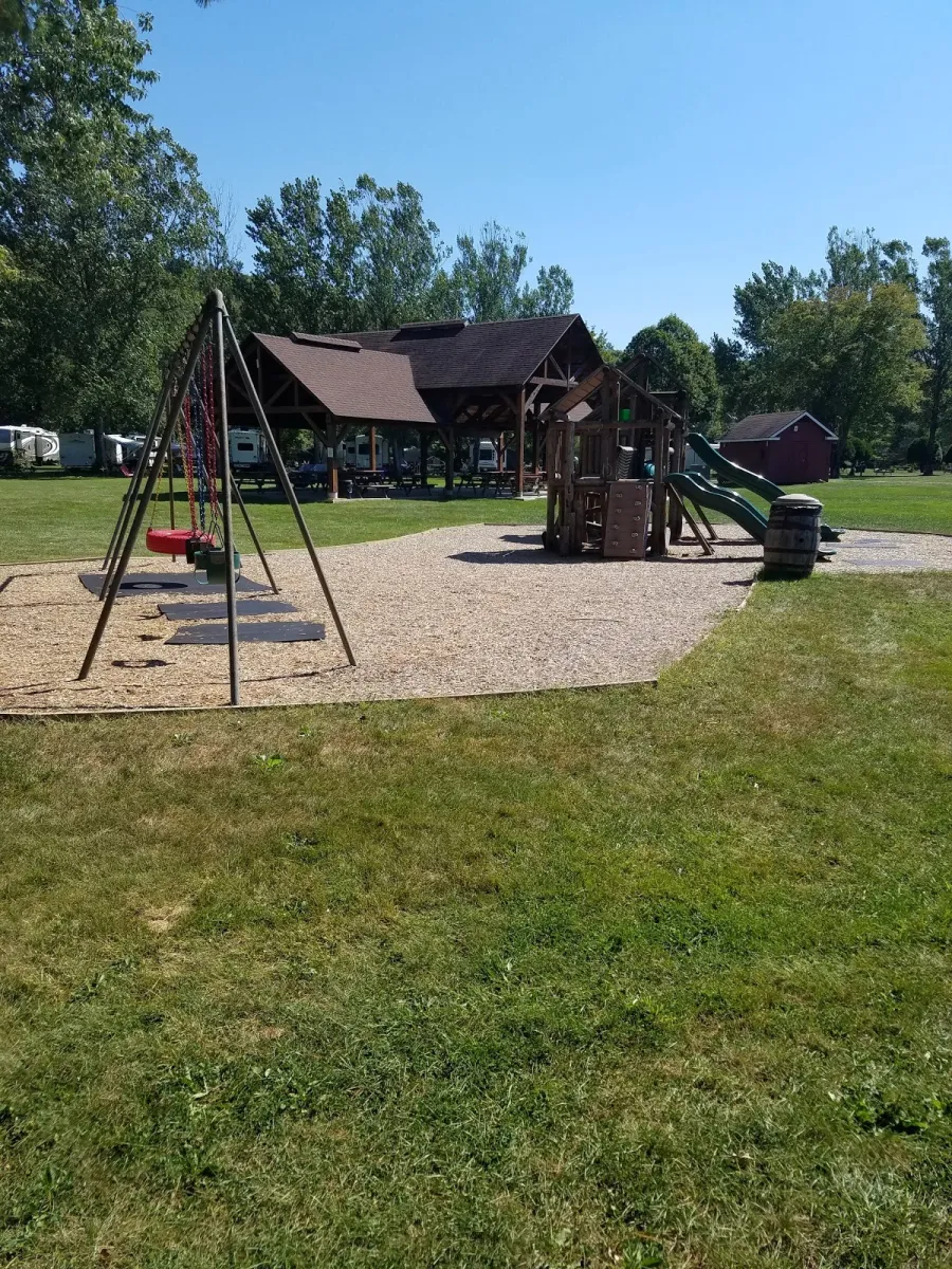 charlie-brown-campground-eastford-p9rnv