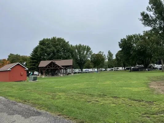 charlie-brown-campground-eastford-pq38m