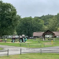 charlie-brown-campground-eastford-uqndb