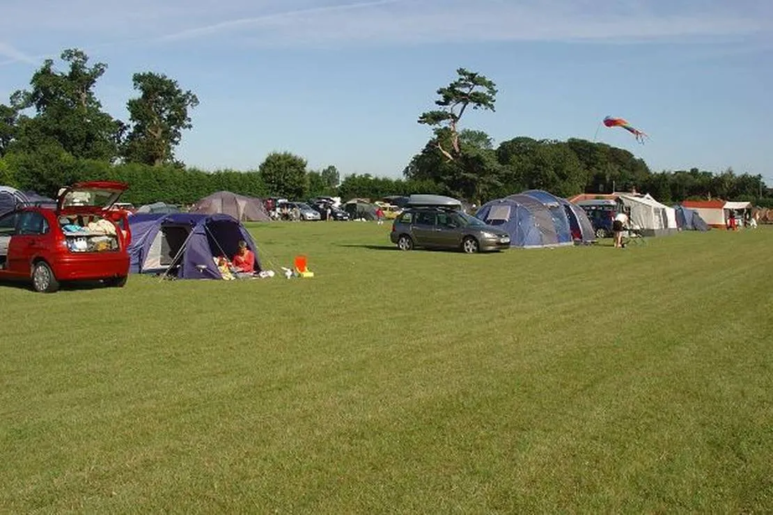kings-lynn-caravan-camping-park-kings-lynn-aog3j