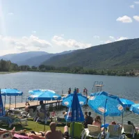 al-lago-di-lago-tarzo-hqpr5