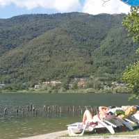 al-lago-di-lago-tarzo-qchgj