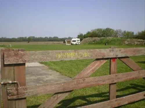 minicamping-groepsaccommodatie-petronella-hoeve-bergeijk-sskyi