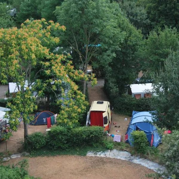 camping-chateau-de-grange-fort-issoire-les-pradeaux-1t5sx
