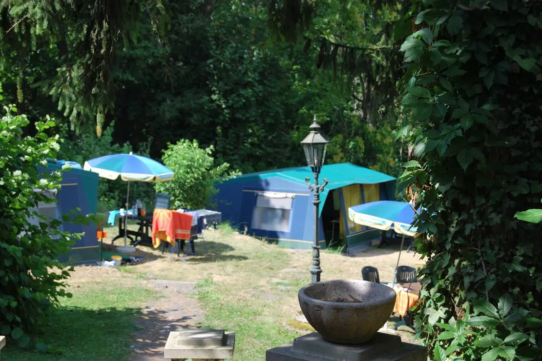 camping-chateau-de-grange-fort-issoire-les-pradeaux-fdeyw