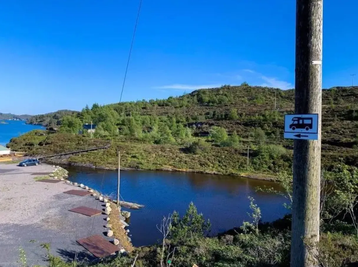 syltoy-bobilparkering-fjell-bjaaf