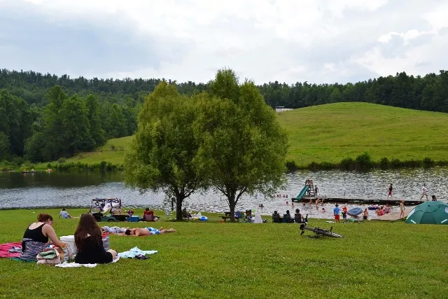 orchard-lake-campground-saluda-iwr1k