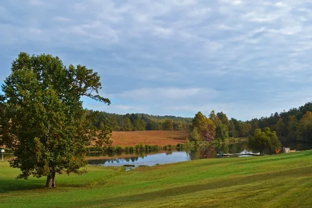 orchard-lake-campground-saluda-qfn7w