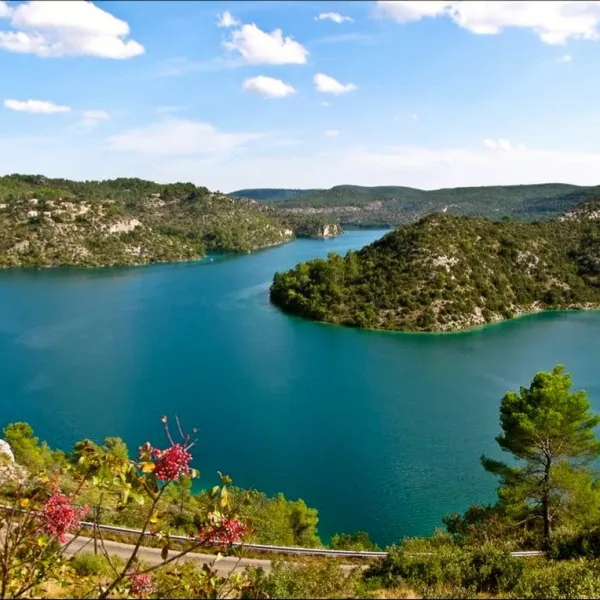 le-lavandin-esparron-de-verdon-lb8e3