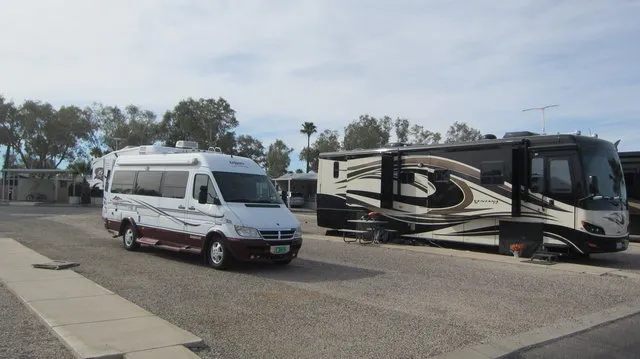 voyager-rv-resort-tucson-um1md