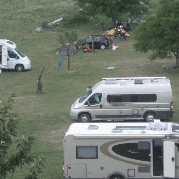 camping-lakeviews-plav-jbbit