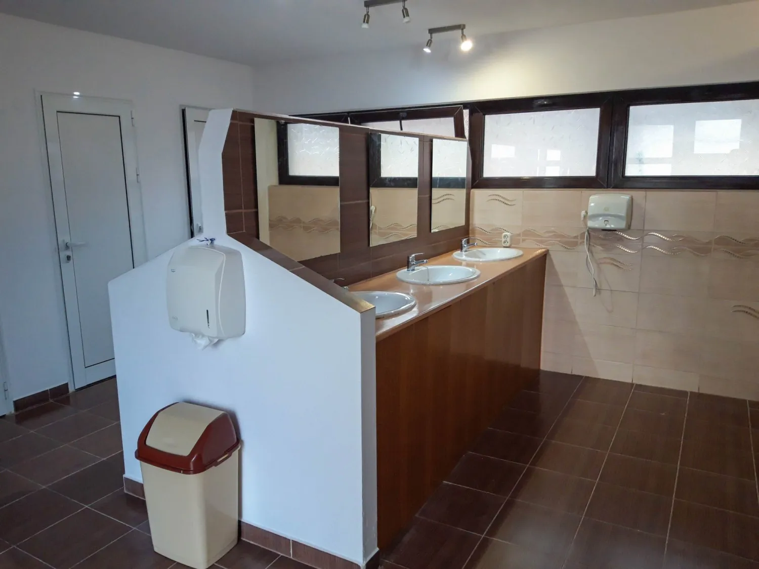 camping-veliko-tarnovo-dragizhevo-village-lyaskovets-municipality-uu0dq