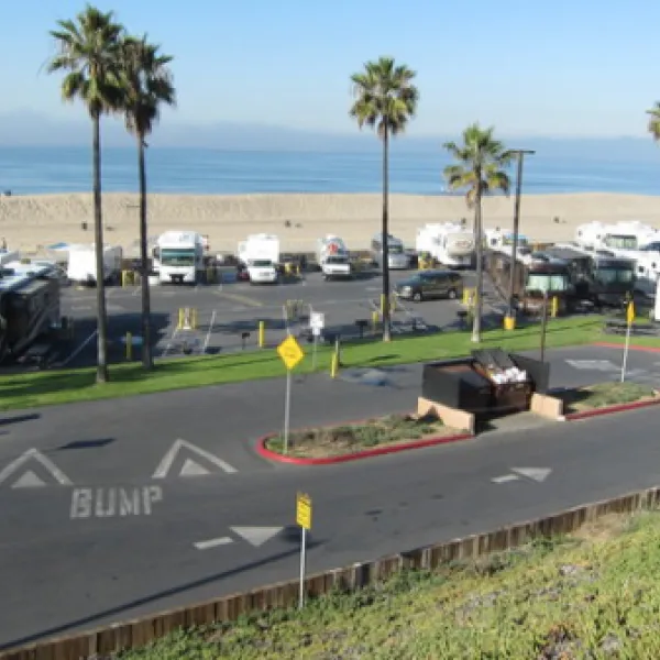 dockweiler-beach-rv-park-playa-del-rey-eee4m