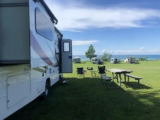 virginias-beach-campground-north-springfield-kx0ok