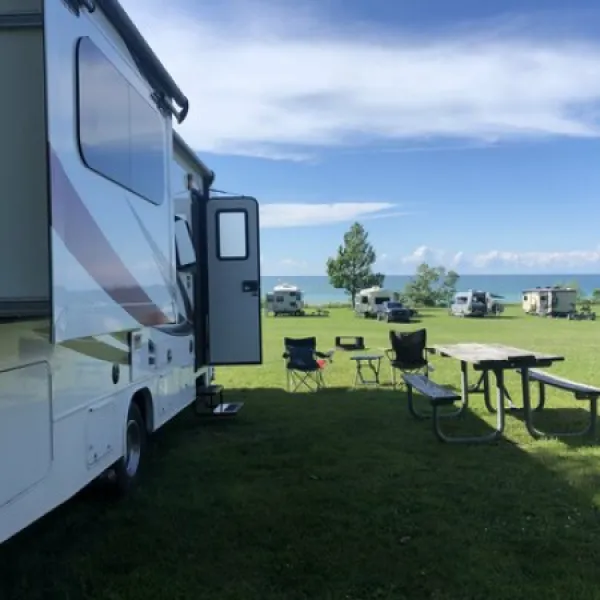 virginias-beach-campground-north-springfield-kx0ok