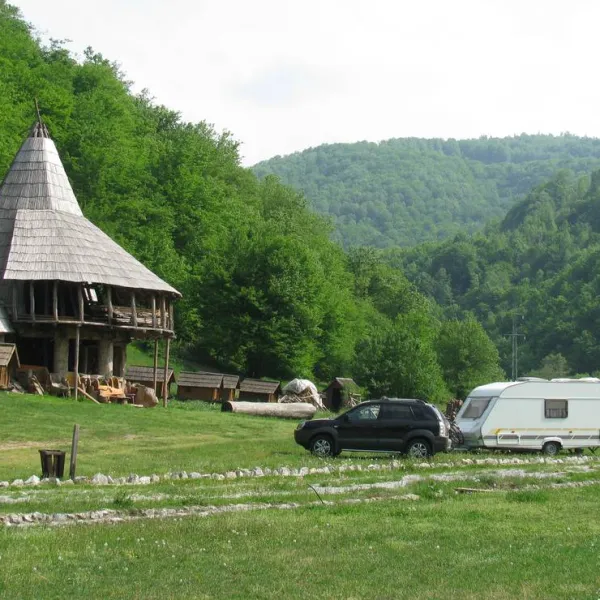 camping-etno-selo-vukovic-tomasevo-bijelo-polje-okkov