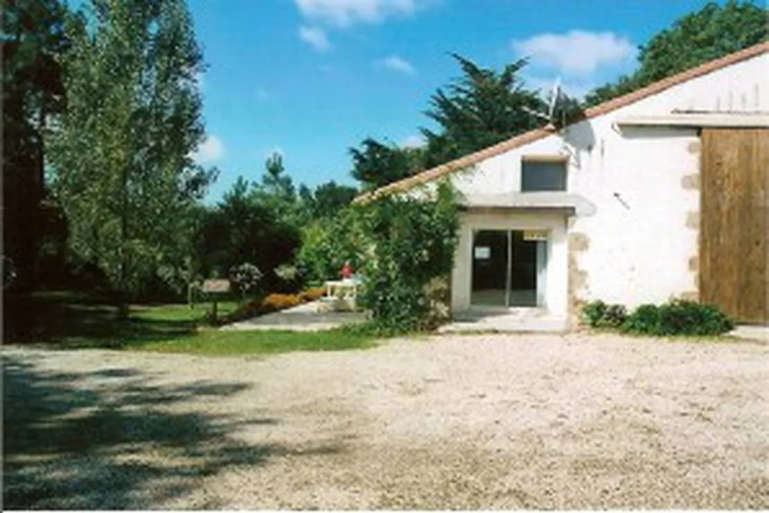 camping-leugenie-le-girouard-awbp6