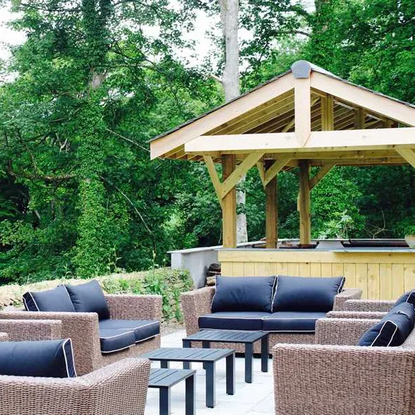fir-hill-glamping-yurts-newquay-dswjr