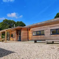 fir-hill-glamping-yurts-newquay-vhq1o