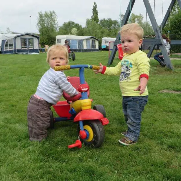 recreatieboerderij-johan-en-caroline-minicamping-wagenberg-97kfm