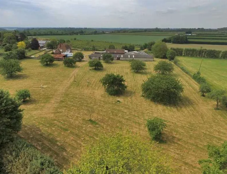 painters-farm-campsite-faversham-zpjib