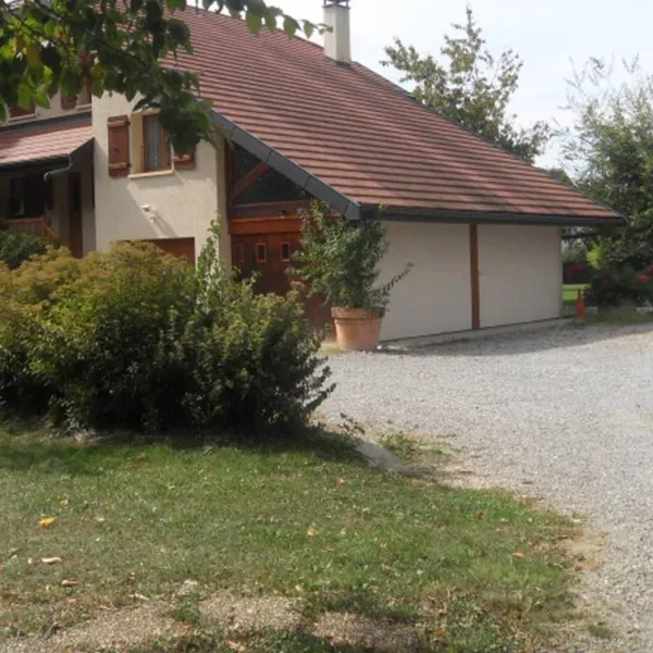 camping-aire-naturelle-la-bergerie-la-balme-de-sillingy-ehdrm