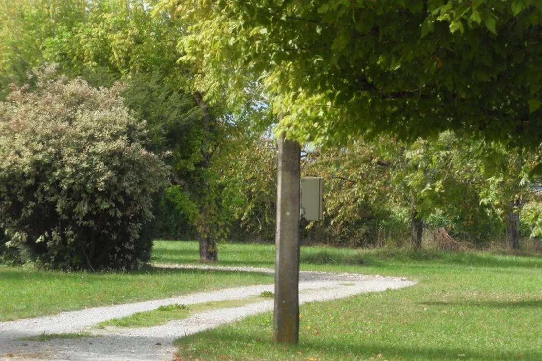 camping-aire-naturelle-la-bergerie-la-balme-de-sillingy-jtlmc