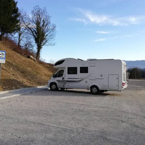 camper-stop-golte-mozirje-m58ns