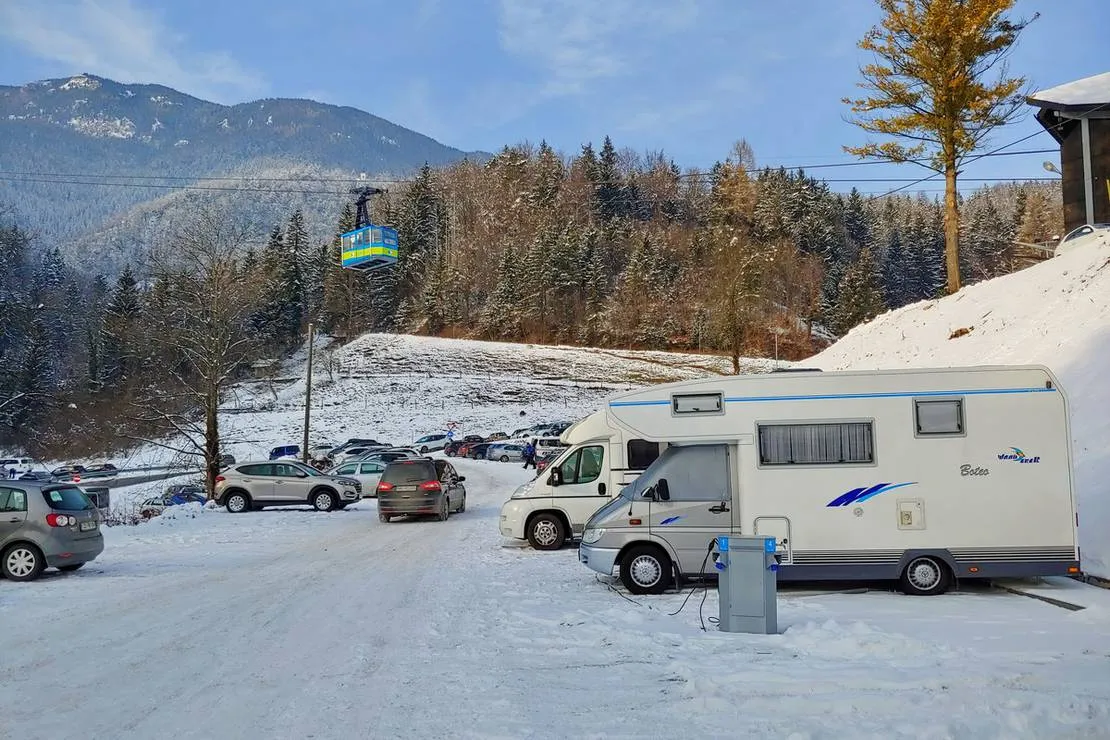 camper-stop-golte-mozirje-strmn