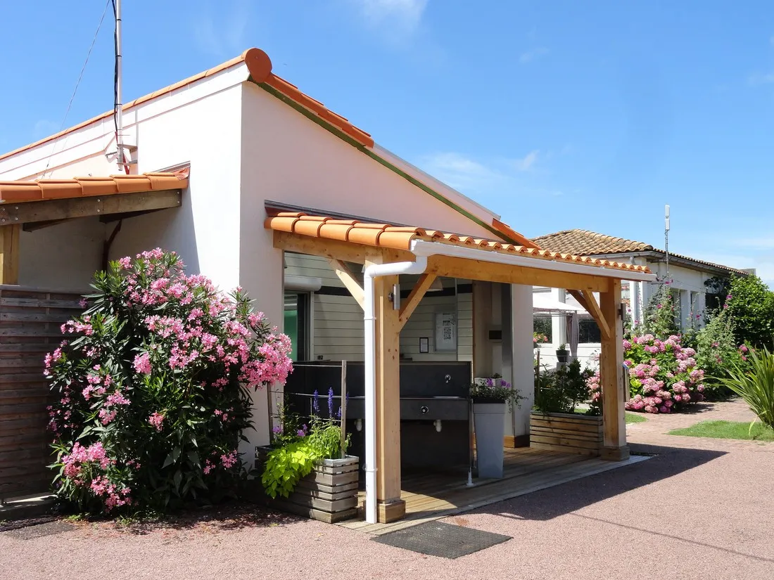 le-puits-de-lauture-st-palais-sur-mer-charente-maritime-5zoq9