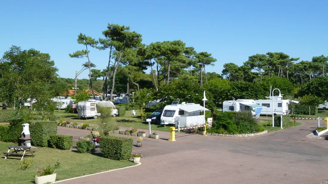 le-puits-de-lauture-st-palais-sur-mer-charente-maritime-gqqib