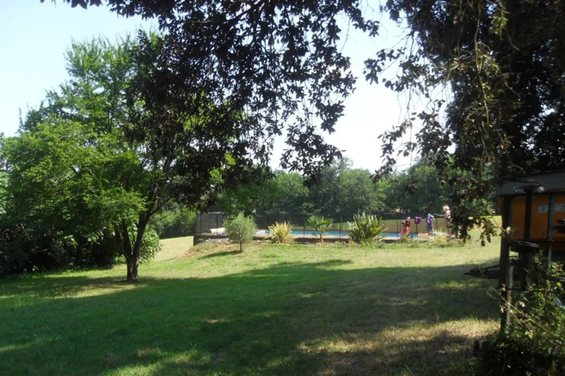 camping-a-la-ferme-de-laillon-condom-nfcwm