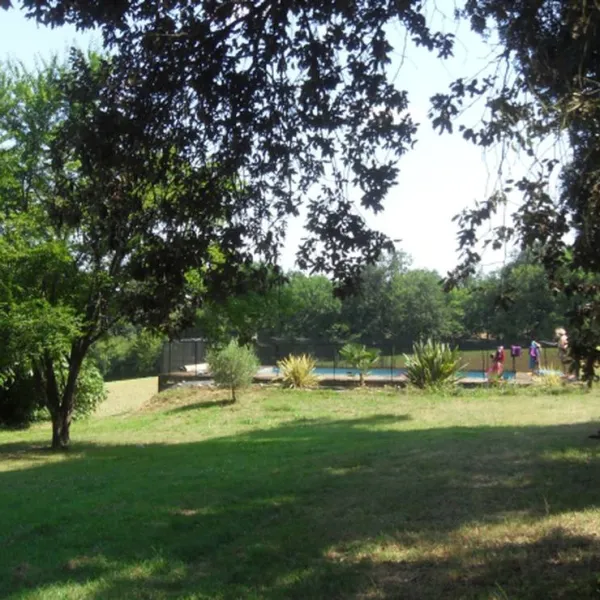 camping-a-la-ferme-de-laillon-condom-nfcwm