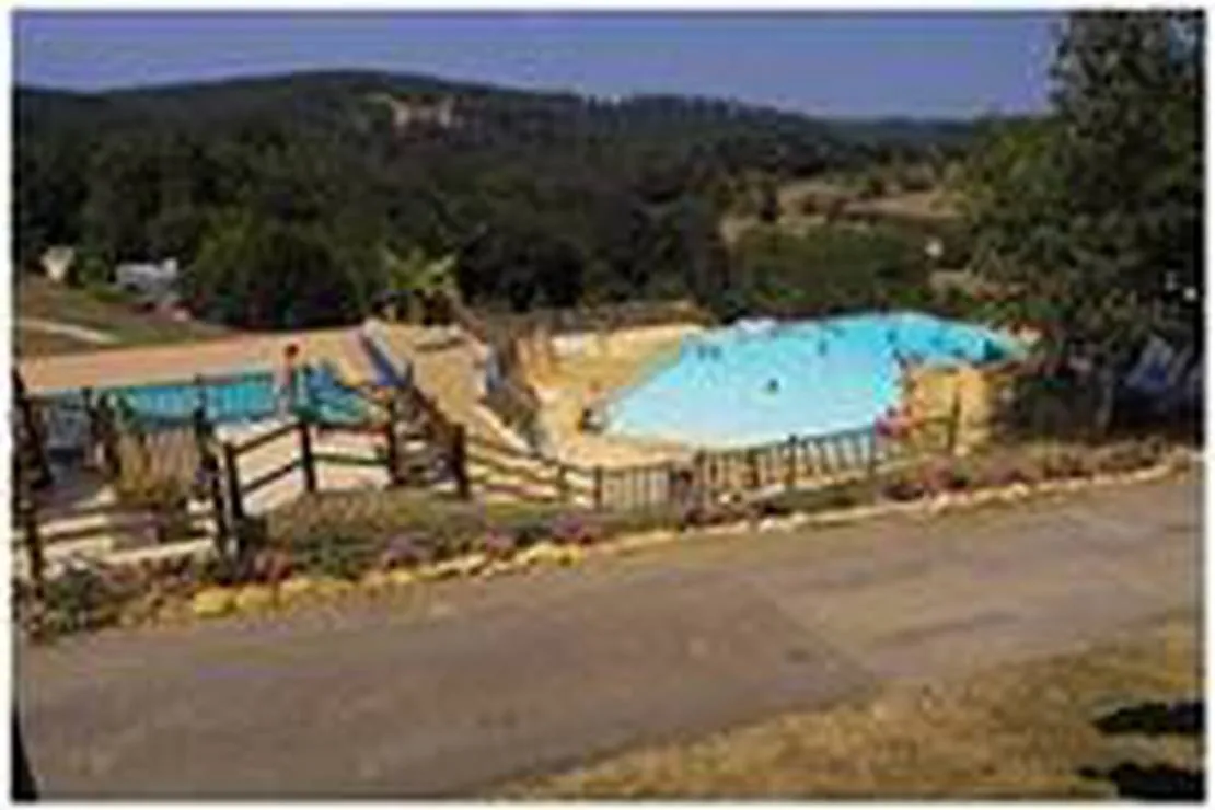 camping-a-la-ferme-de-villeneuve-lartigue-arz8k