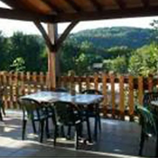 camping-a-la-ferme-de-villeneuve-lartigue-ukxi6