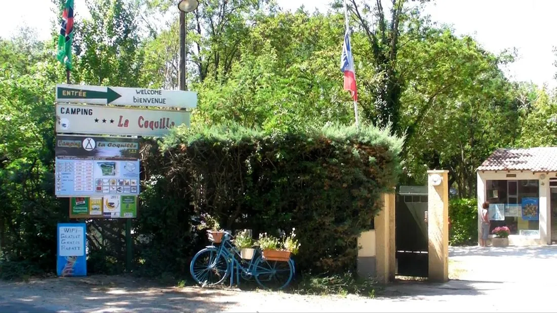 la-coquille-bagnols-sur-cegraveze-gard-70lto