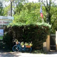 la-coquille-bagnols-sur-cegraveze-gard-70lto