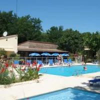 la-coquille-bagnols-sur-cegraveze-gard-xyahg