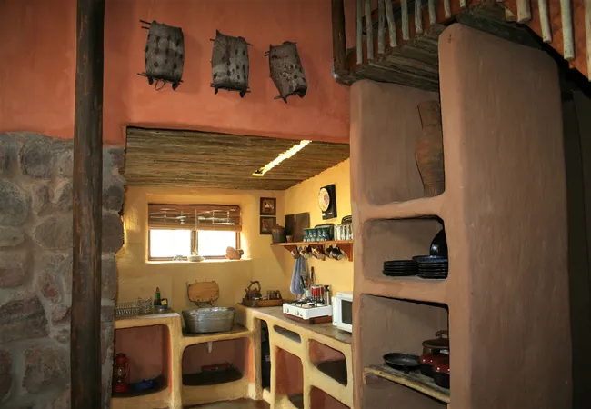 adama-artistic-chalets-teepees-on-the-de-wagensdrift-road-dinokeng-m3dej